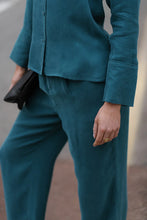 Load image into Gallery viewer, Maia Collared Shirt in Teal